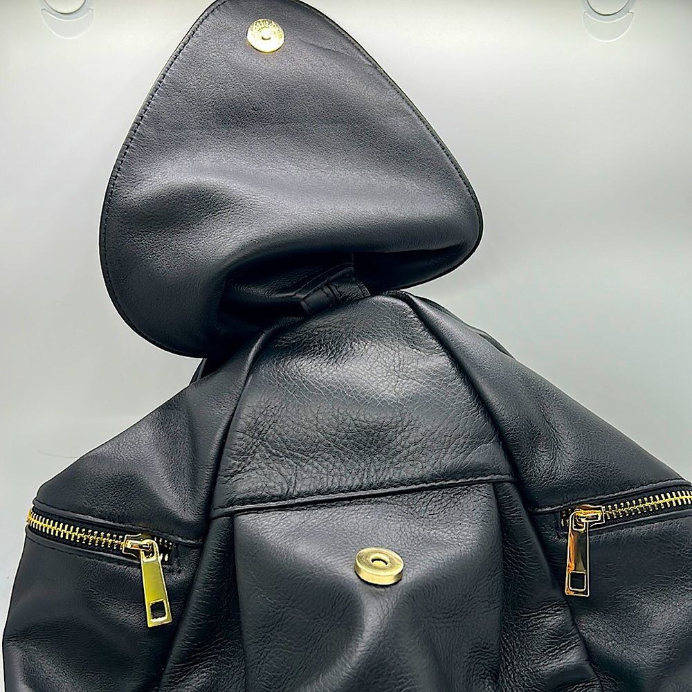 UNICA! Firenze NWT Luxurious Black Leather Backpack Bag ❤️❤️ - Picture 3 of 9